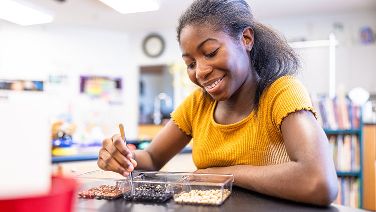 Young girl in science lab